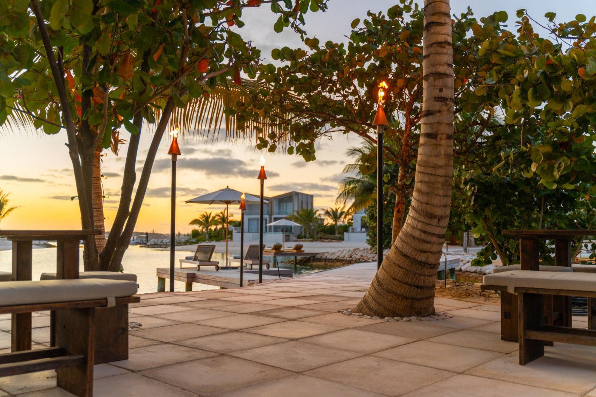 Отель South Bank Long Bay Экстерьер фото